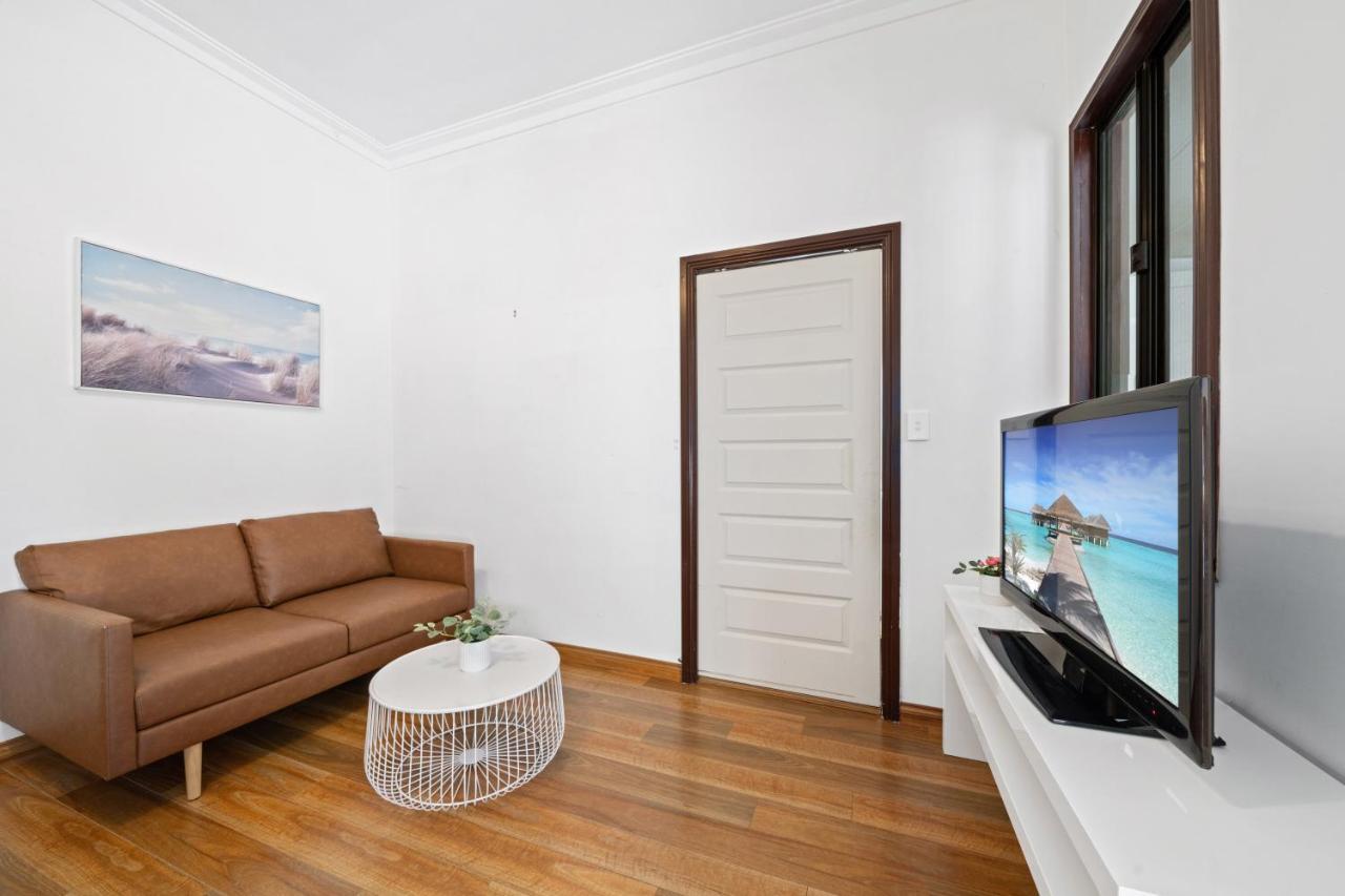 Spacious 1 Bedroom Guest House With Free Parking Sydney Zewnętrze zdjęcie